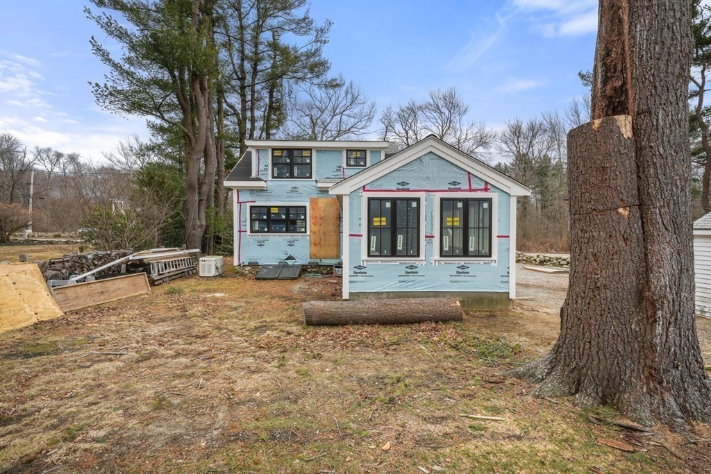 244 Spring Street Marshfield, MA 02050 - Photo 11 of 32 Gallery Image 11