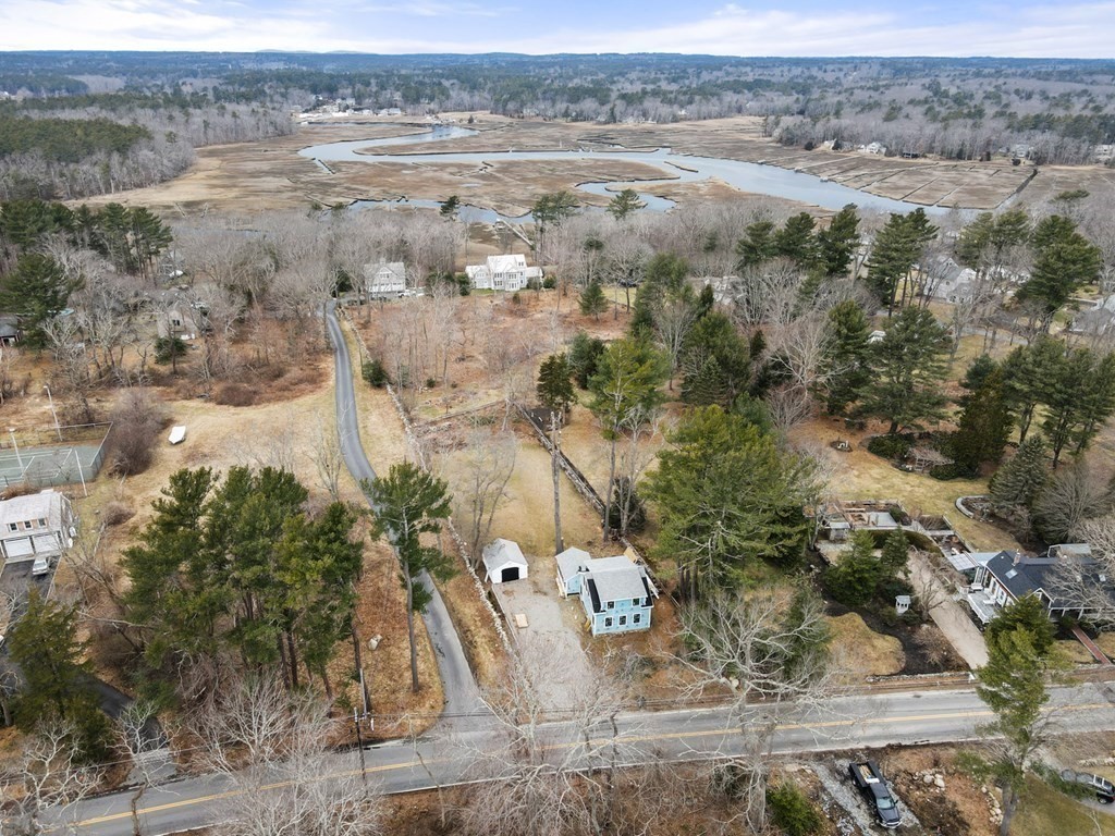 244 Spring Street Marshfield, MA 02050 - Photo 3 of 32 Gallery Image 3