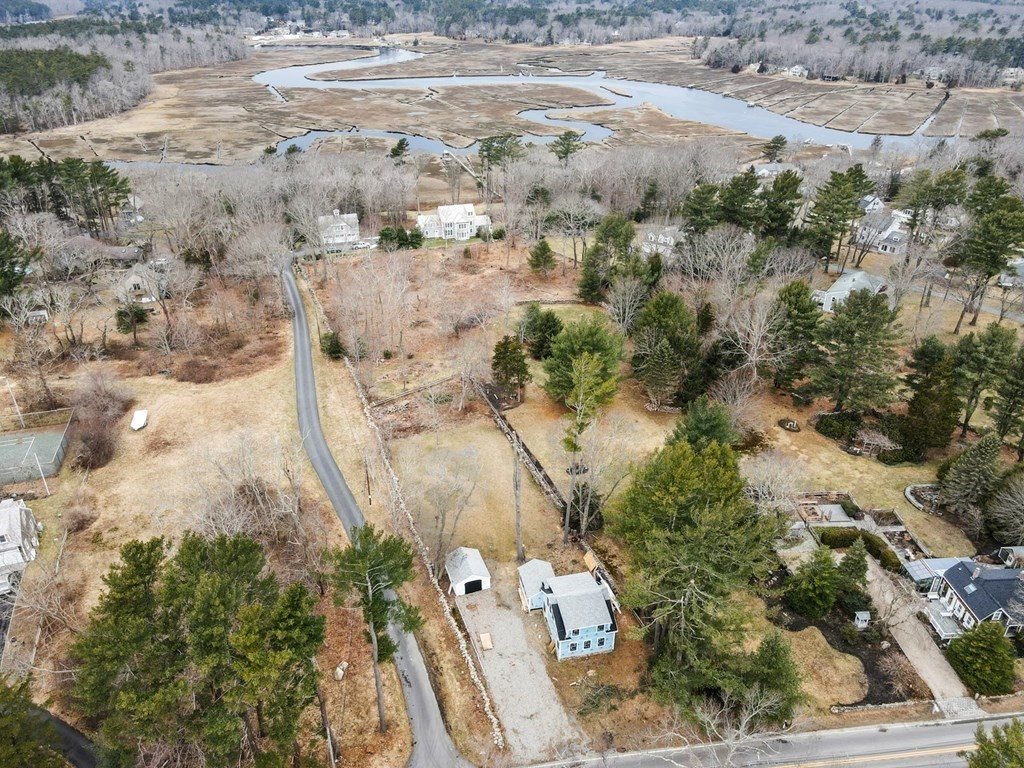 244 Spring Street Marshfield, MA 02050 - Photo 5 of 32 Gallery Image 5
