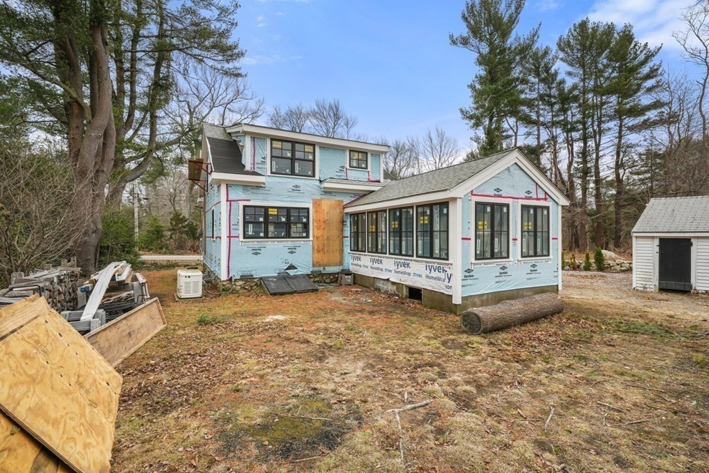 244 Spring Street Marshfield, MA 02050 - Photo 6 of 32 Gallery Image 6