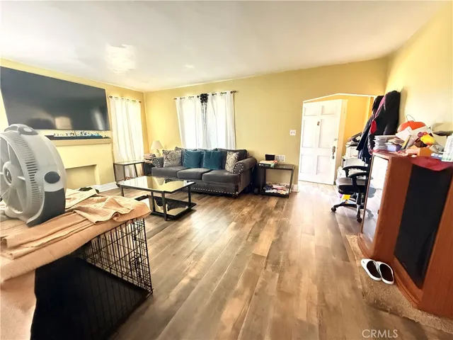 $689,000 | 2146 Golden Avenue, Long Beach, CA 90806