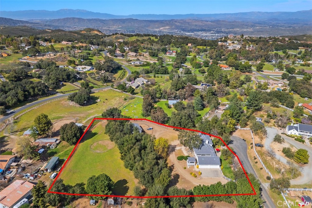 35105 Loma Road Lake Elsinore, CA 92530 - Photo 9 of 55