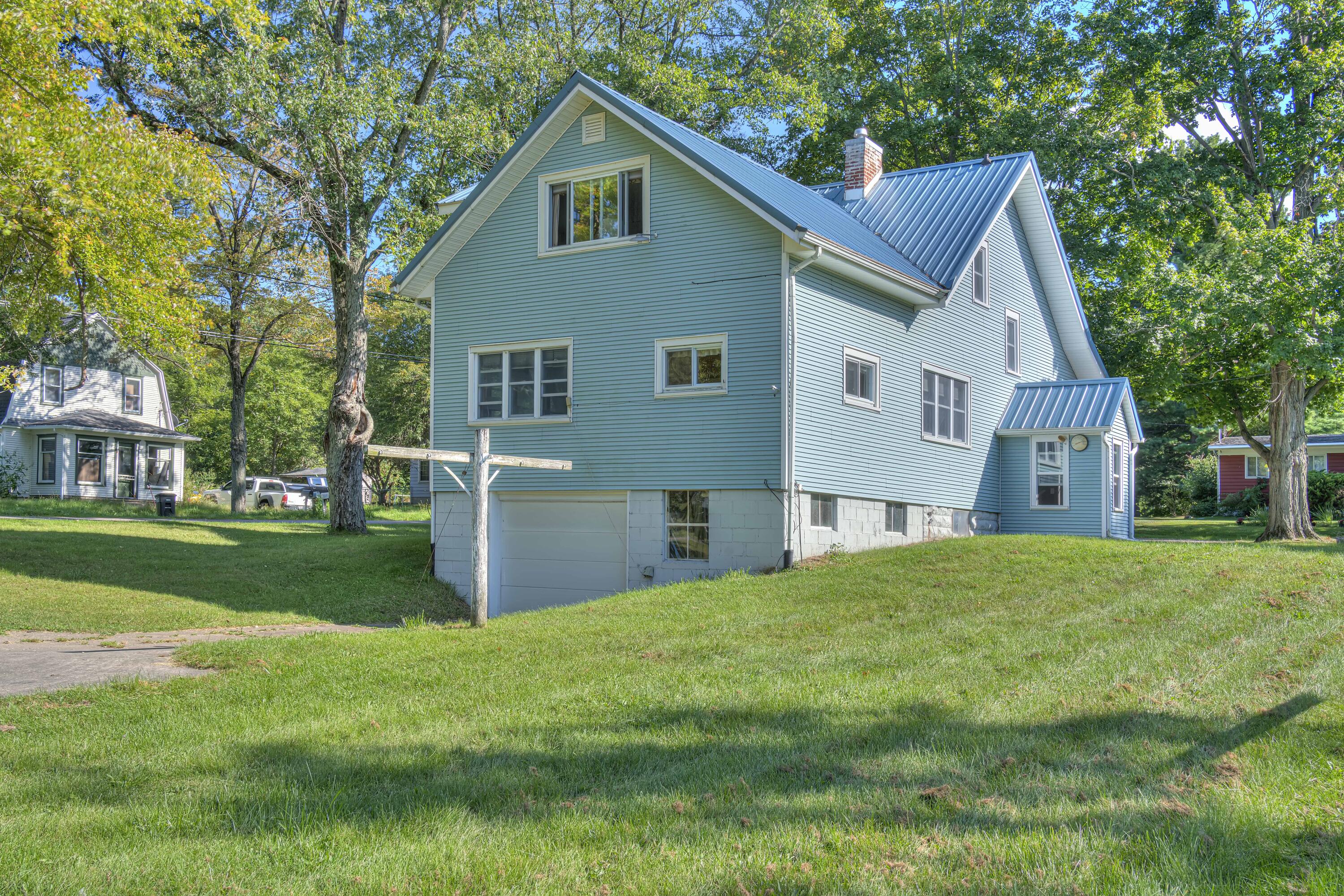 122 West High Street Rives Junction, MI 49277 - Photo 29 of 29 122 W High St in Rives 06
