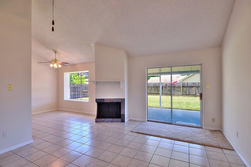 2016 Hempstead Drive Slidell, LA 70461 - Photo 3 of 12