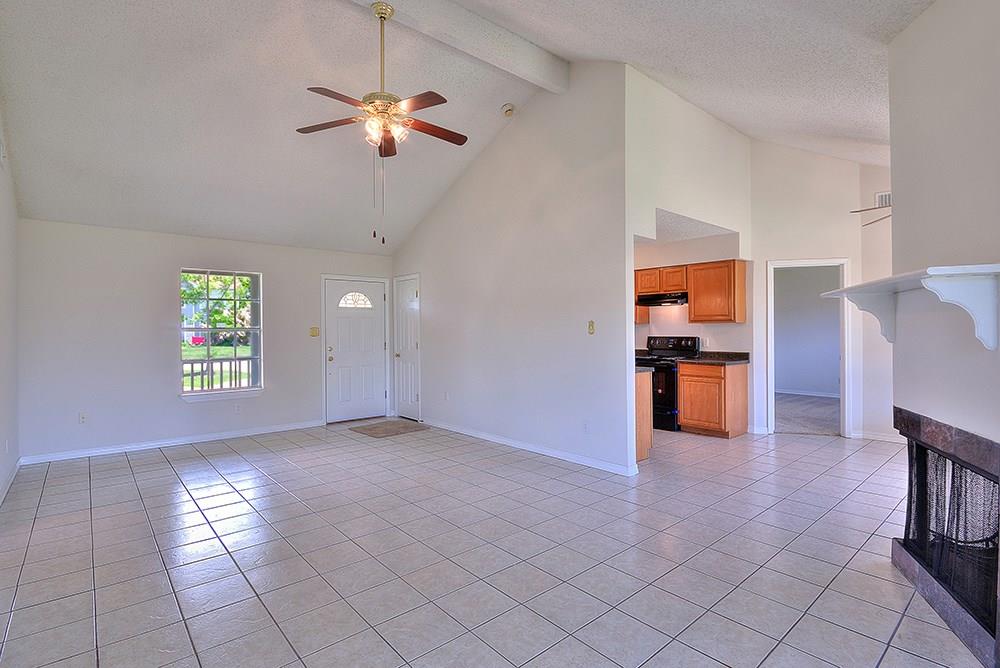 2016 Hempstead Drive Slidell, LA 70461 - Photo 4 of 12