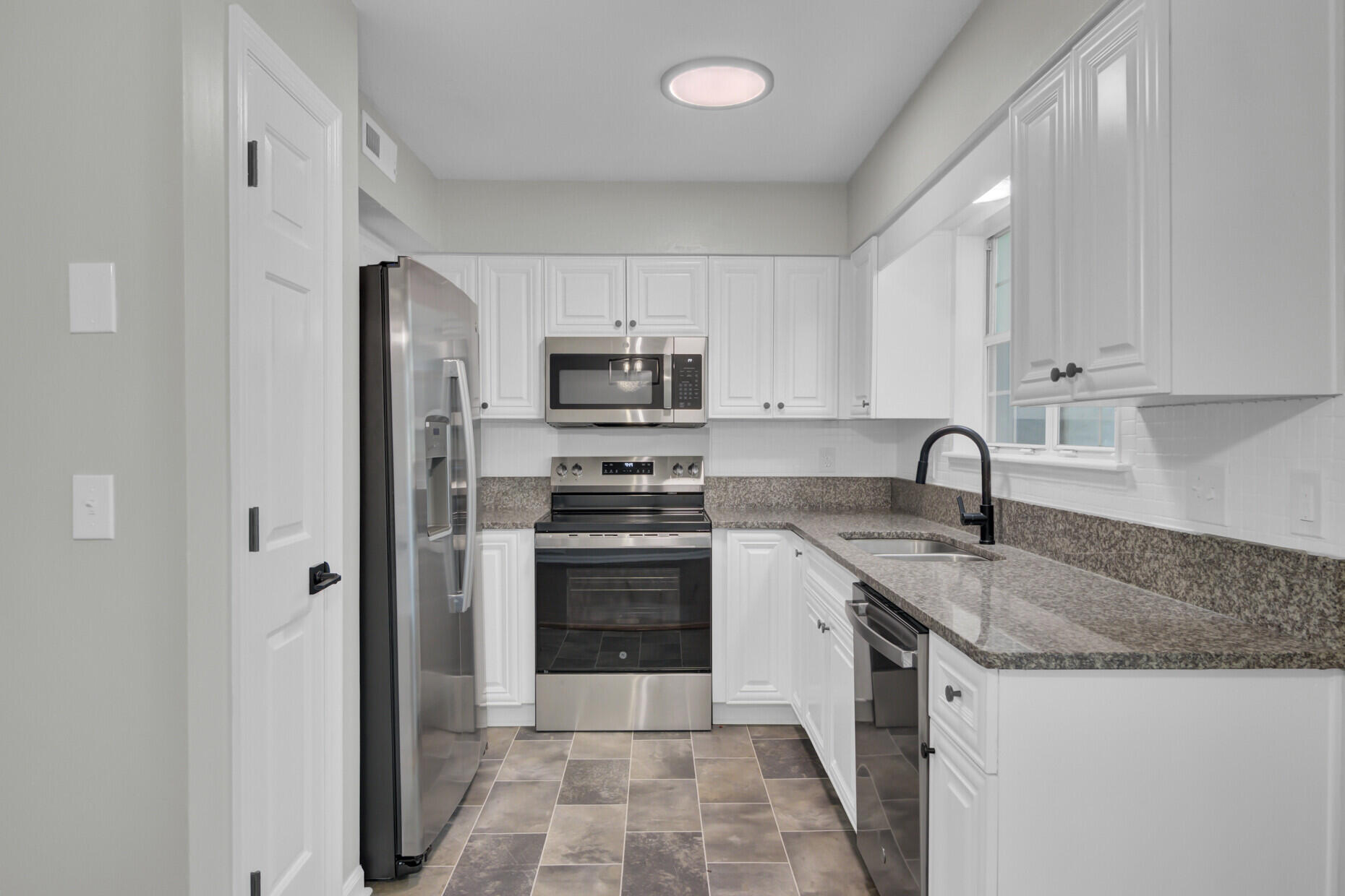 144 Traders Station Road Summerville, SC 29486 - Photo 12 of 40 12_12_mls