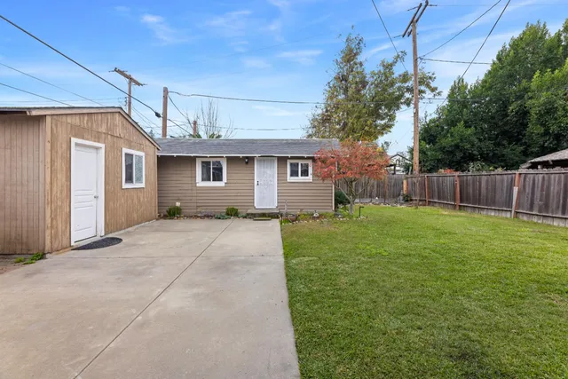 $450,000 | 216 Eureka Avenue, Lodi, CA 95240