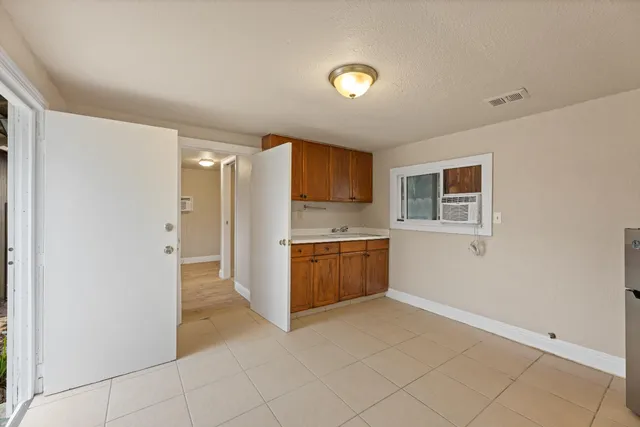 $450,000 | 216 Eureka Avenue, Lodi, CA 95240