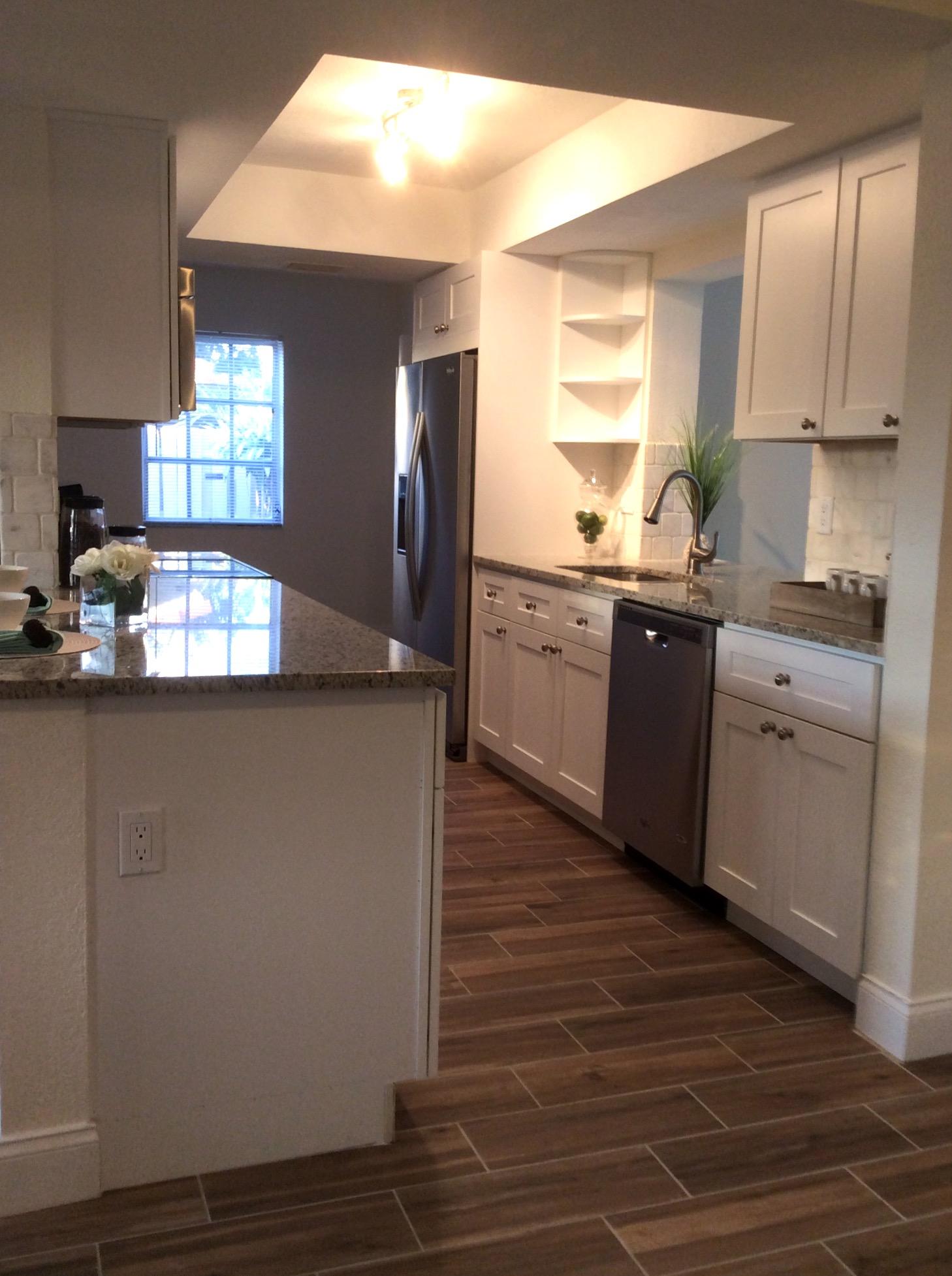 556 Northwest 15th Court Boca Raton, FL 33486 - Photo 3 of 12 Kitchen