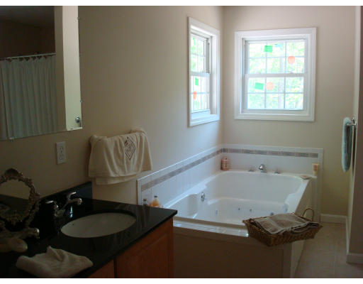 310 Fomer Road Southampton, MA 01073 - Photo 11 of 18 Gallery Image 11