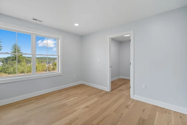 $949,398 | 22 Balsam Hl Road, Ludlow, MA 01056