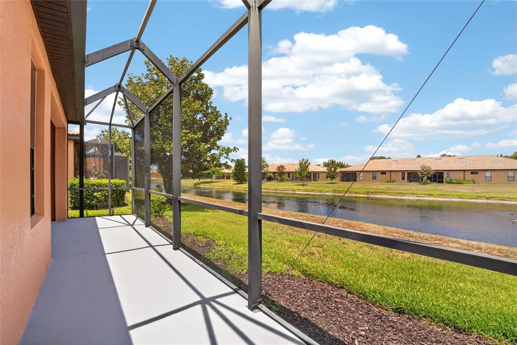 132 Shell Falls Drive Apollo Beach, FL 33572 - Photo 4 of 97
