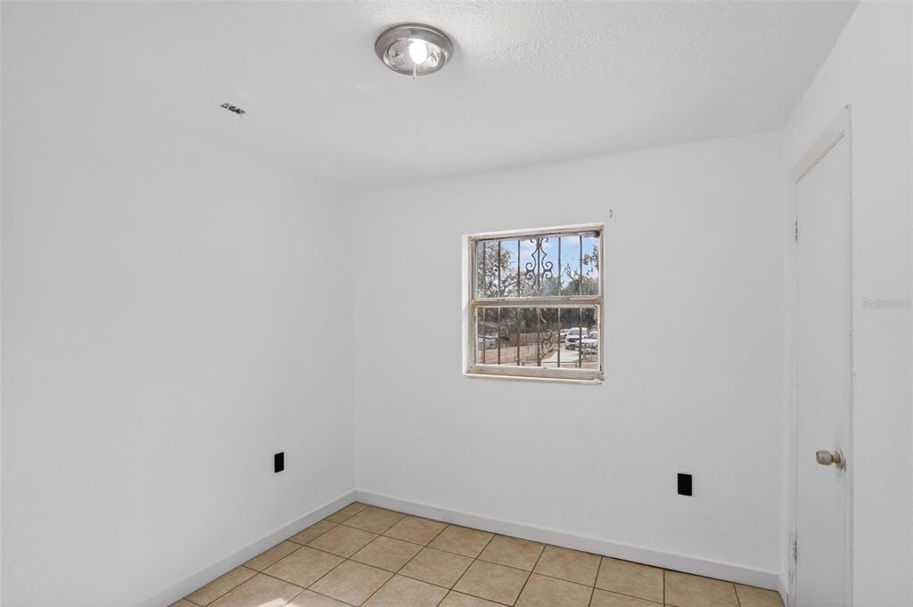 101 West Celeste Street Apopka, FL 32703 - Photo 18 of 47 a view of an empty room