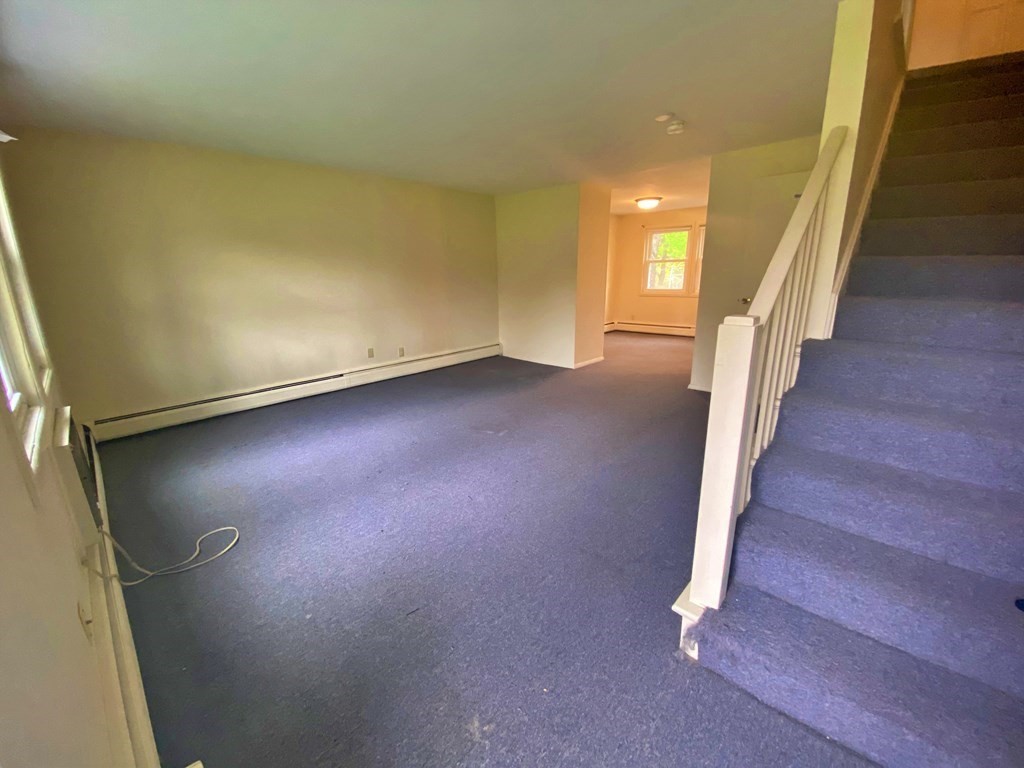 17 Manor Court, Unit 17 Springfield, MA 01118 - Photo 5 of 19 Gallery Image 5