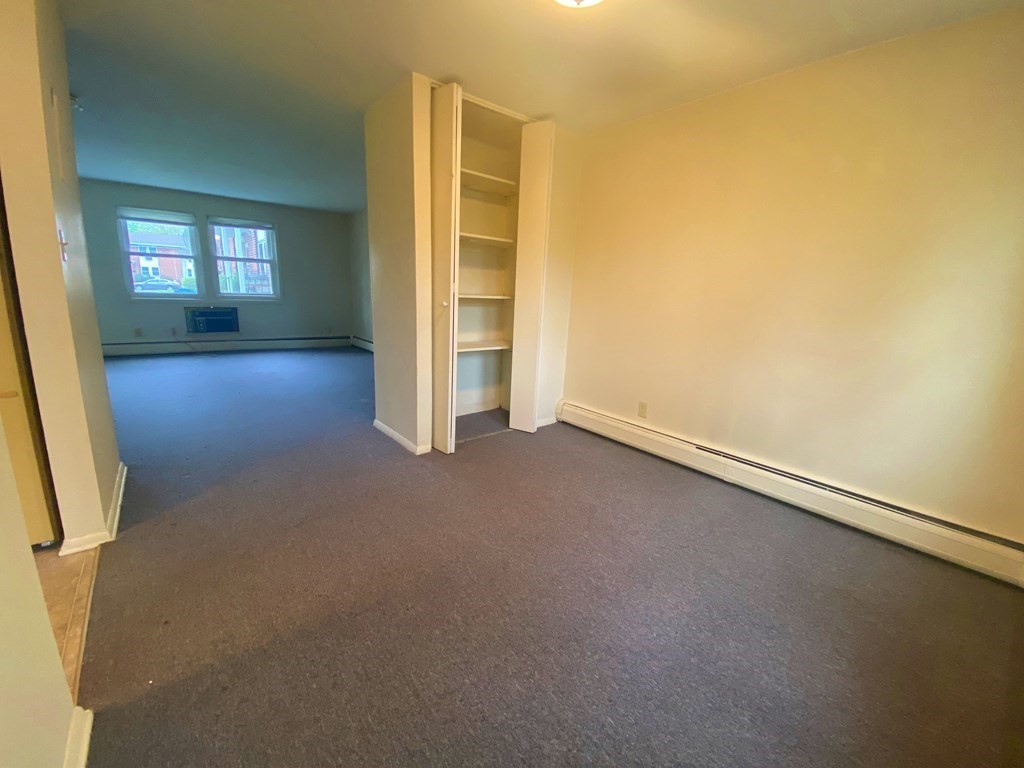 17 Manor Court, Unit 17 Springfield, MA 01118 - Photo 7 of 19 Gallery Image 7