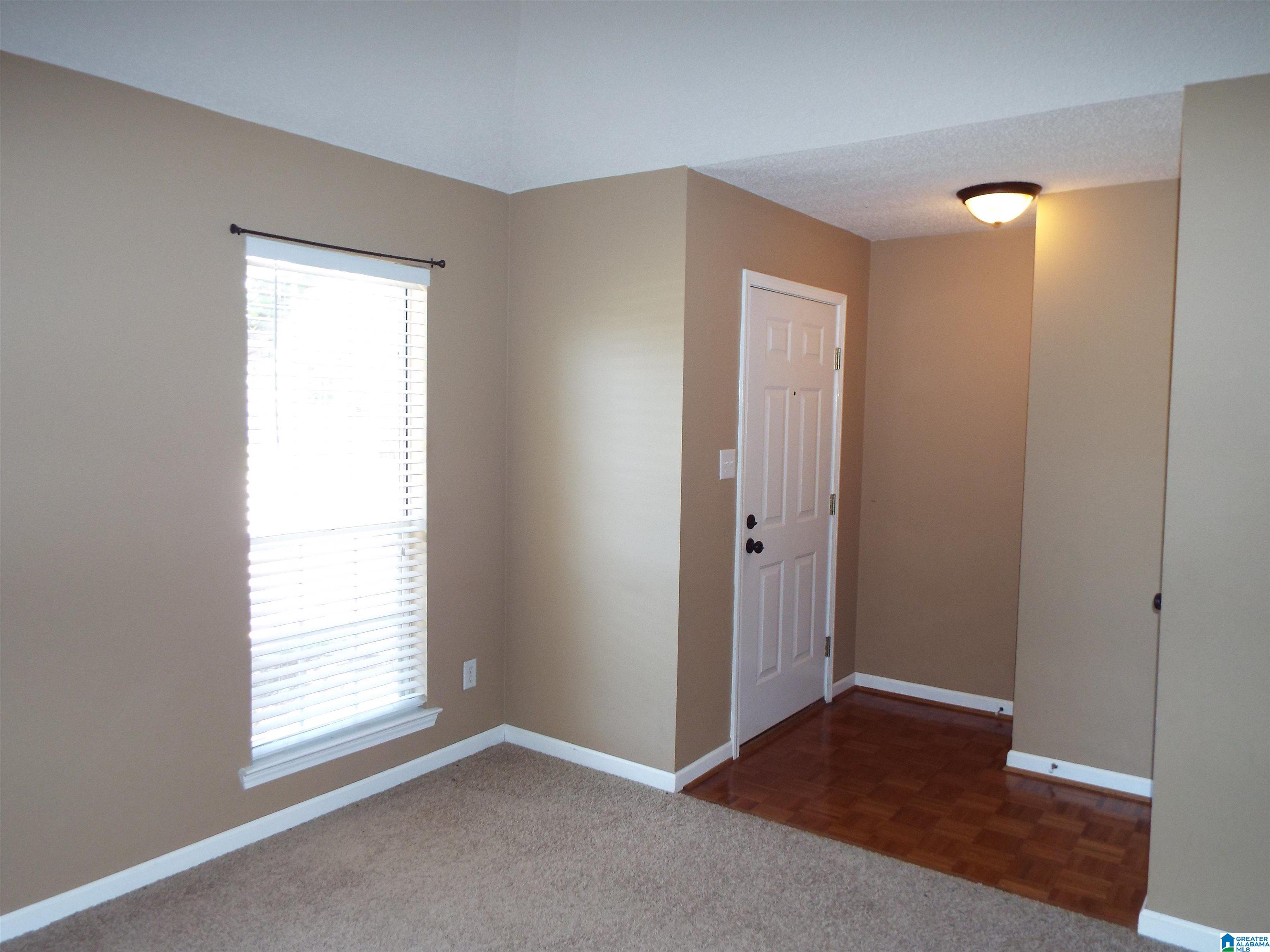 197 Pebble Circle Pelham, AL 35124 - Photo 3 of 24