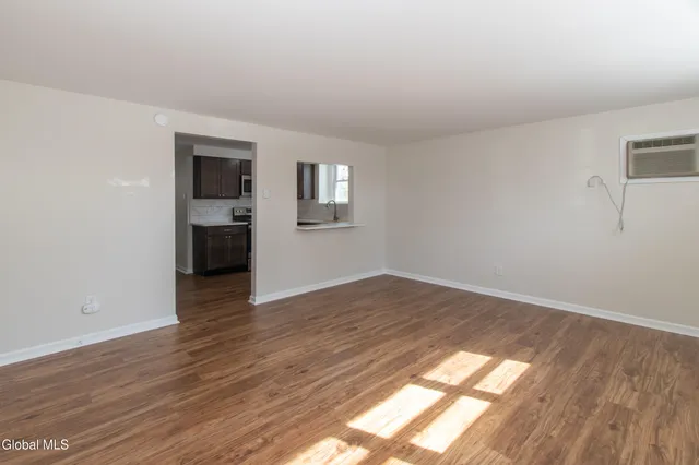 $1,250 | 59 Miller Avenue, Unit B, Albany, NY 12203