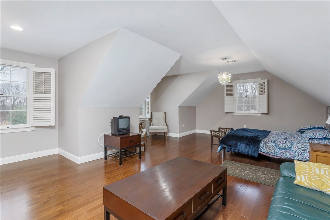 10 Winterberry Road Lincoln, RI 02865 - Photo 34 of 40 Gallery Image 34