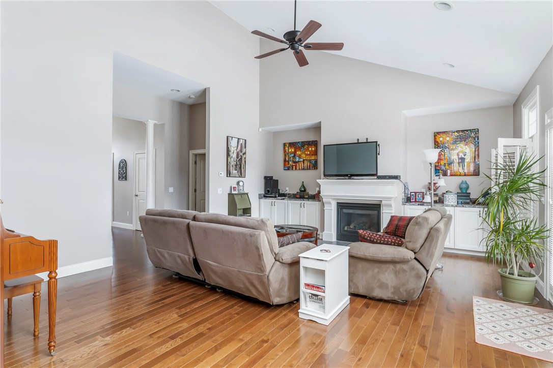 10 Winterberry Road Lincoln, RI 02865 - Photo 5 of 40 Gallery Image 5