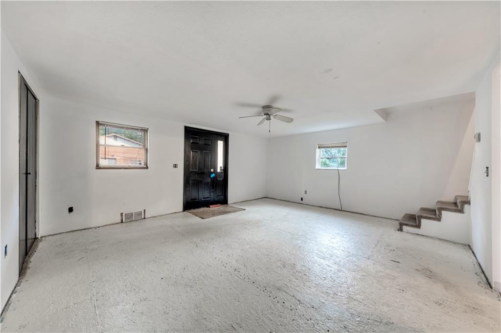 70 Noblestown Road Carnegie, PA 15106 - Photo 3 of 21 Gallery Image 3