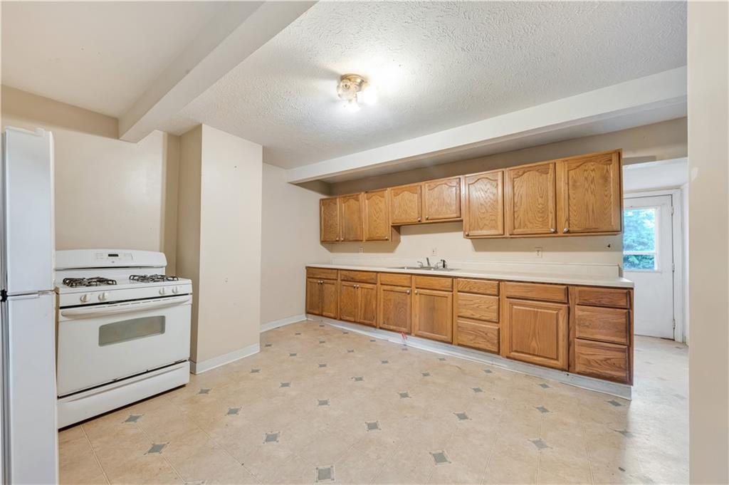 70 Noblestown Road Carnegie, PA 15106 - Photo 7 of 21 Gallery Image 7