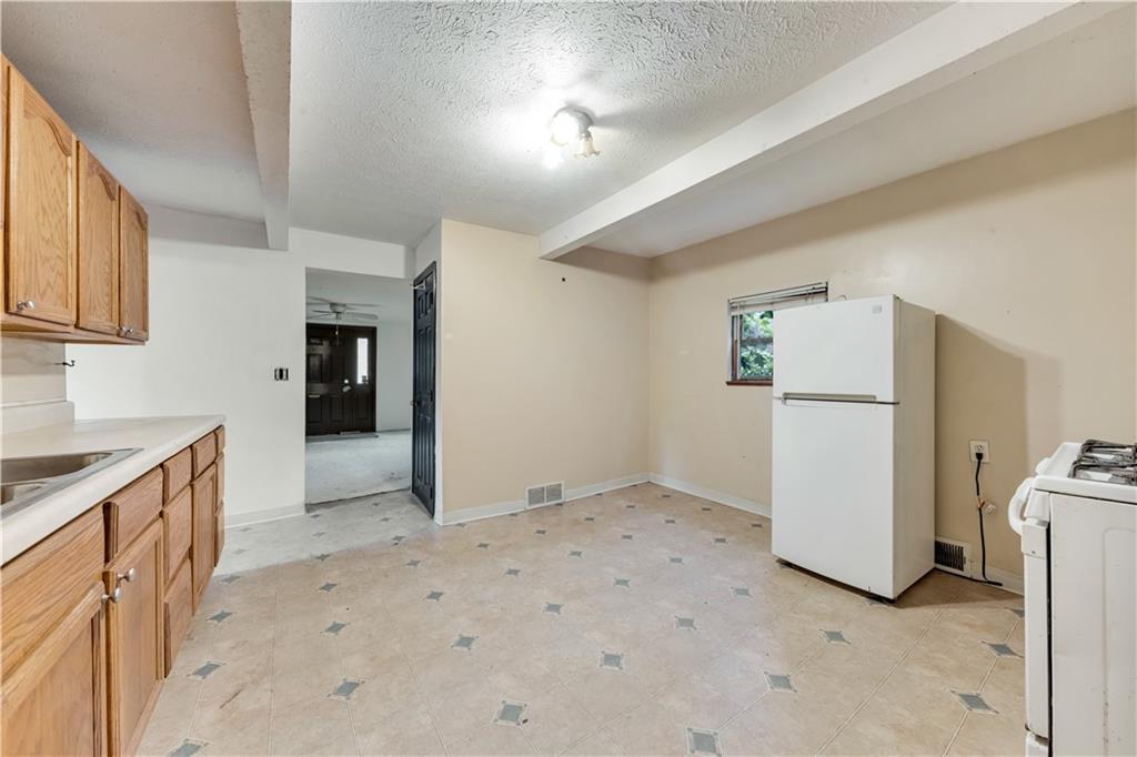 70 Noblestown Road Carnegie, PA 15106 - Photo 8 of 21 Gallery Image 8