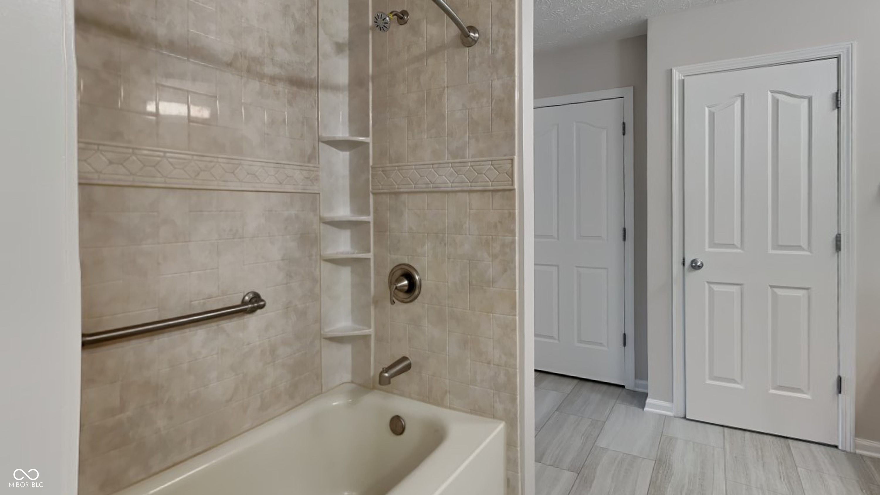 12878 Ari Lane Fishers, IN 46037 - Photo 12 of 20