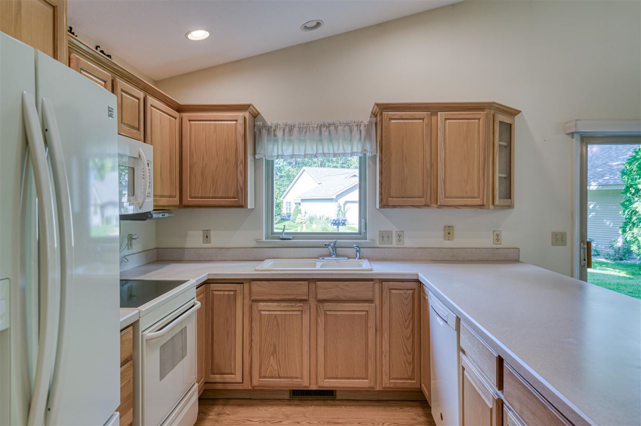 1275 Terra Road Traverse City, MI 49686 - Photo 13 of 35 1892427-12.JPG