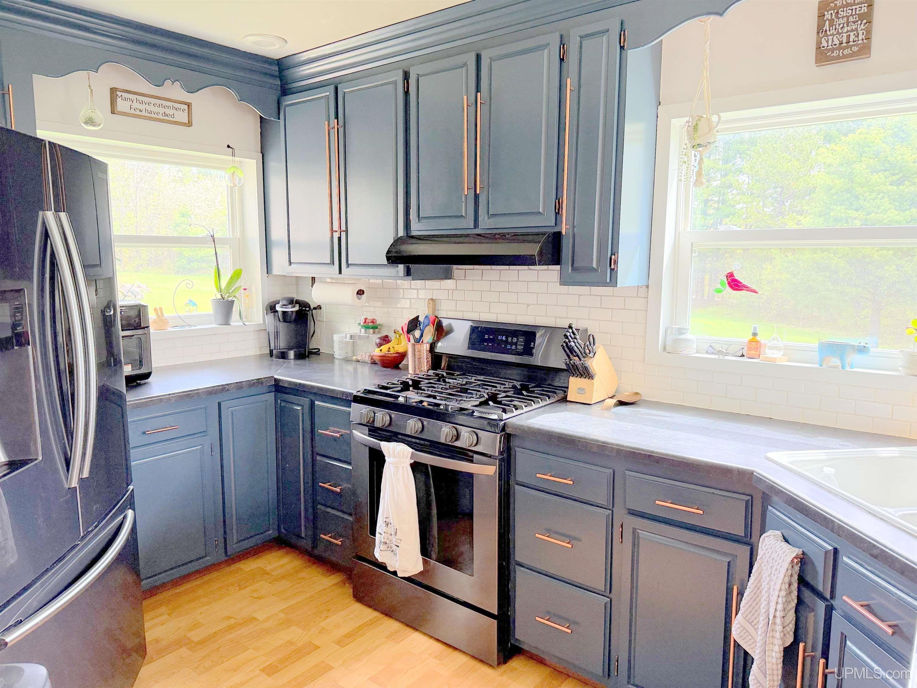 49863 Coal Dock Road Hancock, MI 49930 - Photo 2 of 52 Gallery Image 2