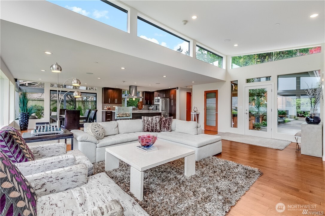 5210 Butterworth Road Mercer Island, WA 98040 - Photo 6 of 24 Gallery Image 6