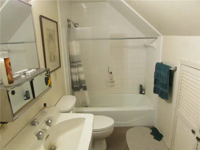 $275,500 | 221 East Garden Street, Goliad, TX 77963