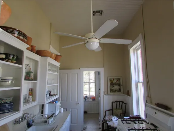 $275,500 | 221 East Garden Street, Goliad, TX 77963