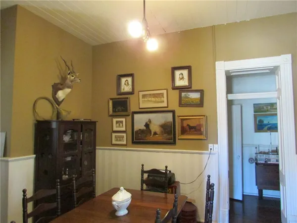$275,500 | 221 East Garden Street, Goliad, TX 77963
