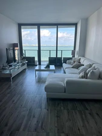 $4,200 | 460 Northeast 28th Street, Unit 705, Miami, FL 33137