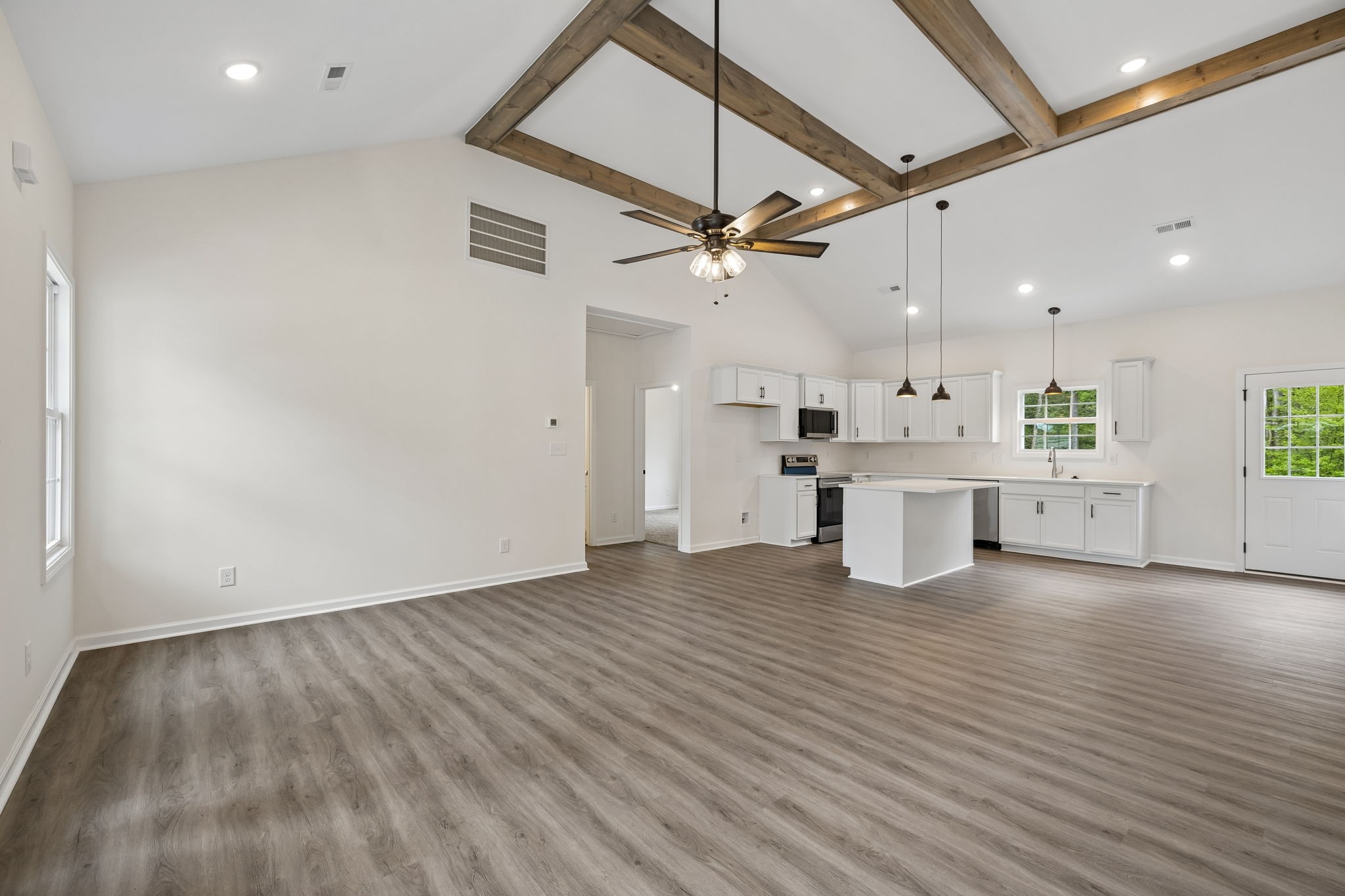 613 Hill Road Clarksville, TN 37040 - Photo 7 of 30