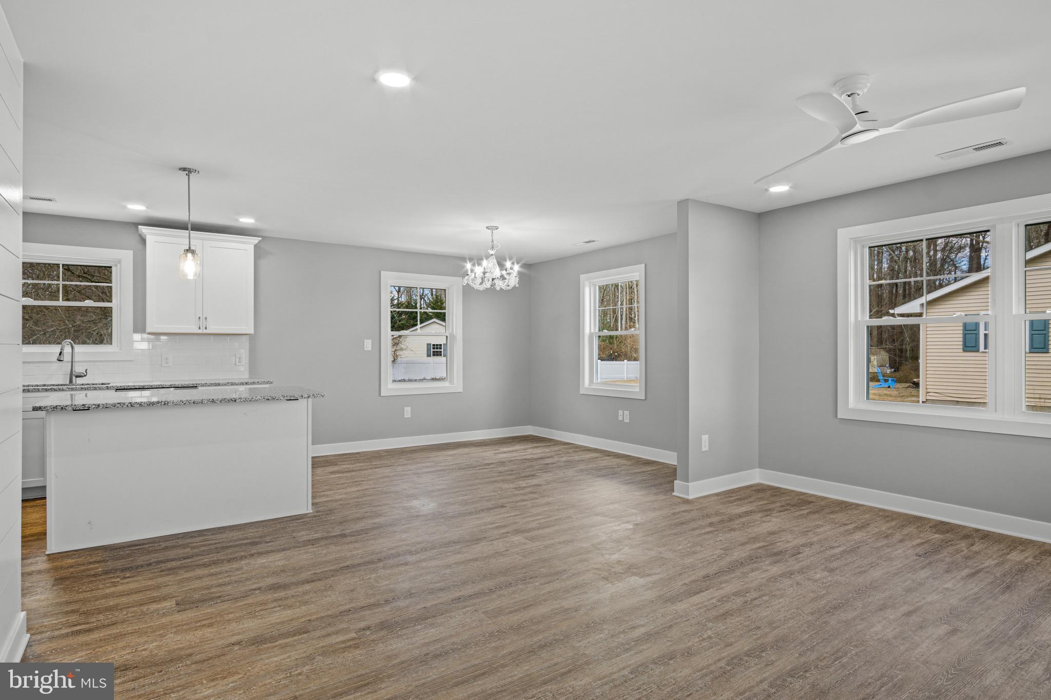 34648 Pepper Road Frankford, DE 19945 - Photo 18 of 38 Main living area