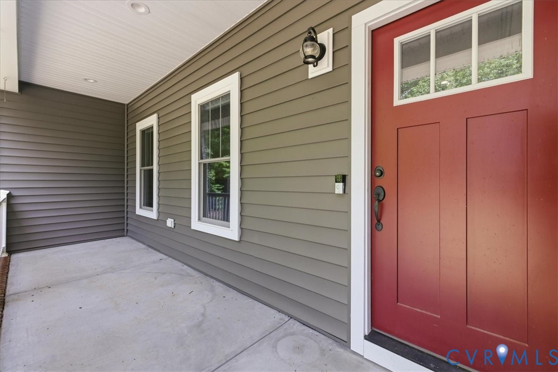 14919 Courthouse Road Dinwiddie, VA 23841 - Photo 11 of 31 Front Porch
