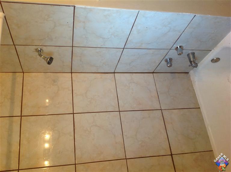 45256 Kingtree Avenue Lancaster, CA 93534 - Photo 6 of 8 a view of a bathroom