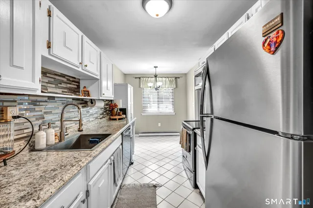 $260,000 | 3 Hawthorn Court, Unit 3, Cromwell, CT 06416