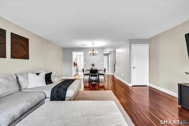 $260,000 | 3 Hawthorn Court, Unit 3, Cromwell, CT 06416