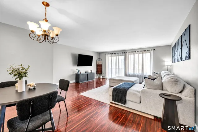 $260,000 | 3 Hawthorn Court, Unit 3, Cromwell, CT 06416