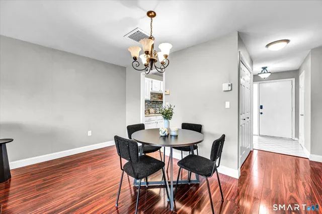 $260,000 | 3 Hawthorn Court, Unit 3, Cromwell, CT 06416