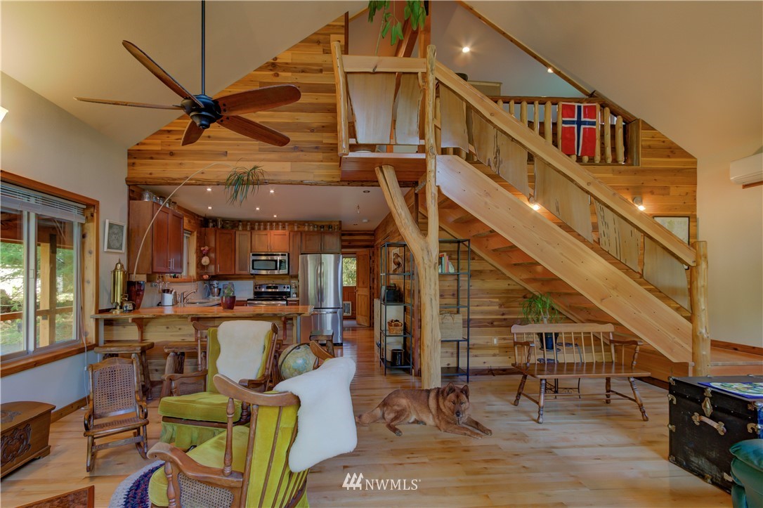 864 Cannon Road Packwood, WA 98361 - Photo 6 of 34 Gallery Image 6