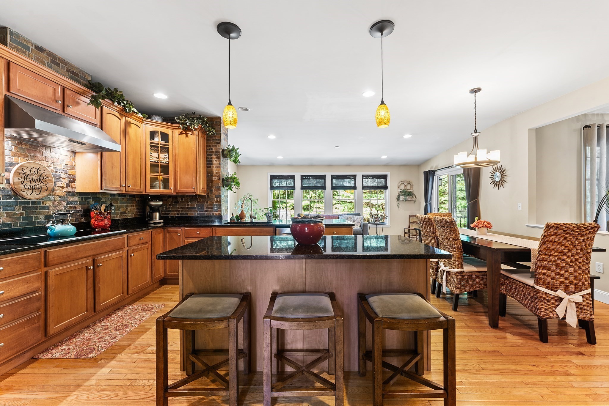 32 Howarth Drive Upton, MA 01568 - Photo 9 of 42 Gallery Image 9