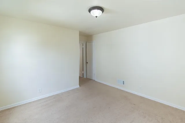 $324,900 | 7208 33rd Avenue, Kenosha, WI 53142