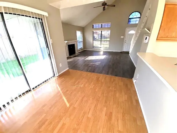 $2,050 | 6301 Fairlane Drive, Arlington, TX 76001