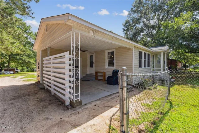 $190,000 | 1031 Old US Highway 421, Lillington, NC 27546