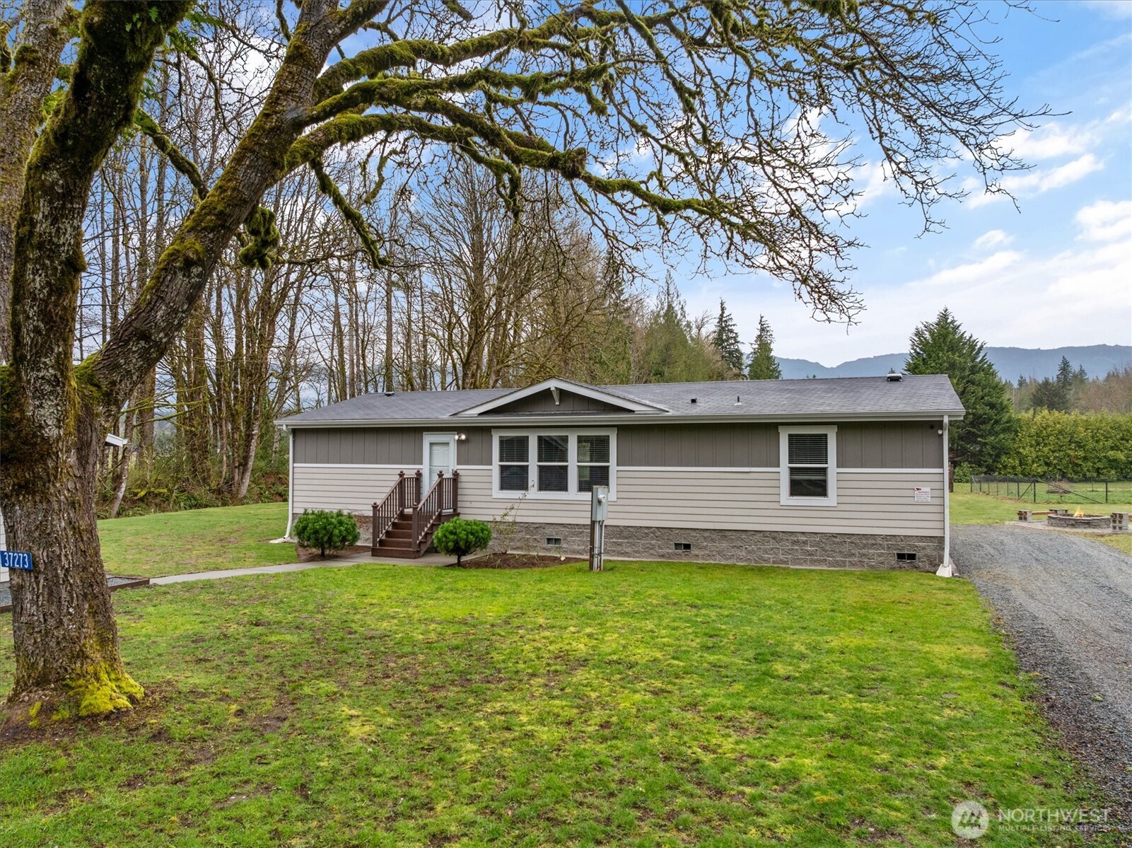 37273 Cape Horn Road Sedro-Woolley, WA 98284 - Photo 2 of 40