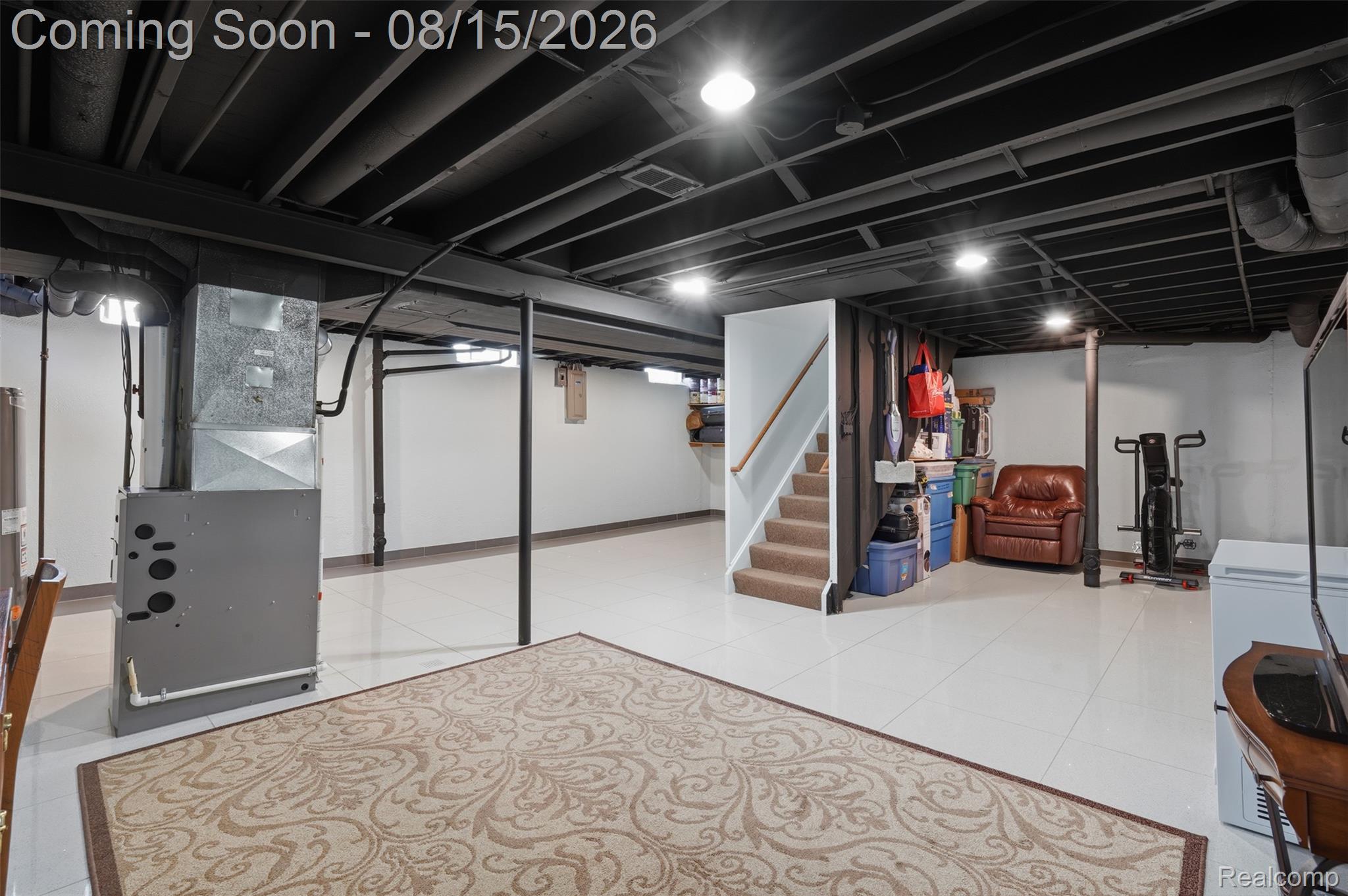 18656 Gill Road Livonia, MI 48152 - Photo 35 of 52 35.jpg