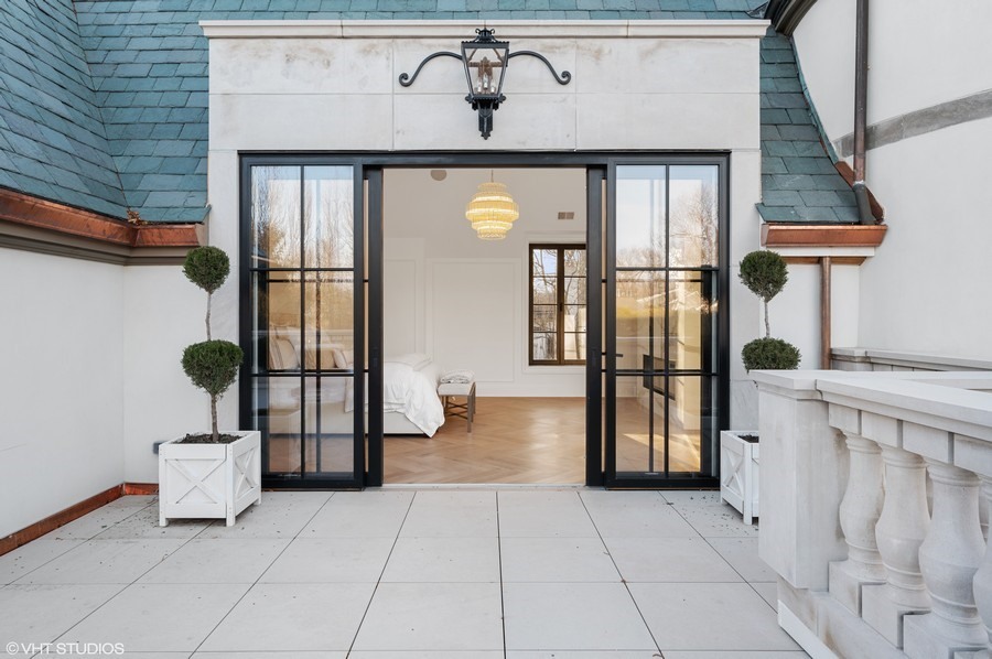 655 Sheridan Road Glencoe, IL 60022 - Photo 31 of 45 a view of front door of house